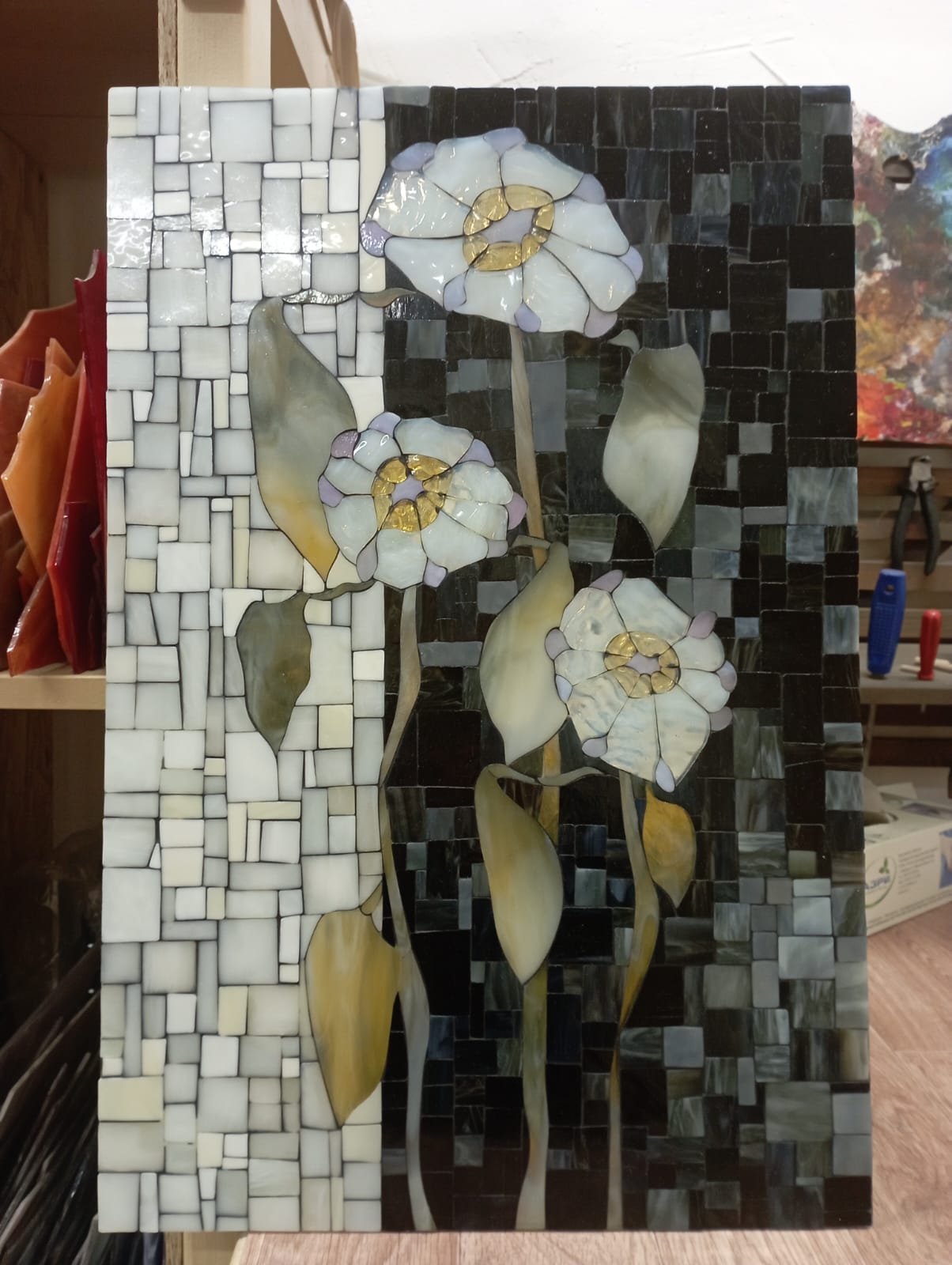 Мозаичное панно — Белые цветы