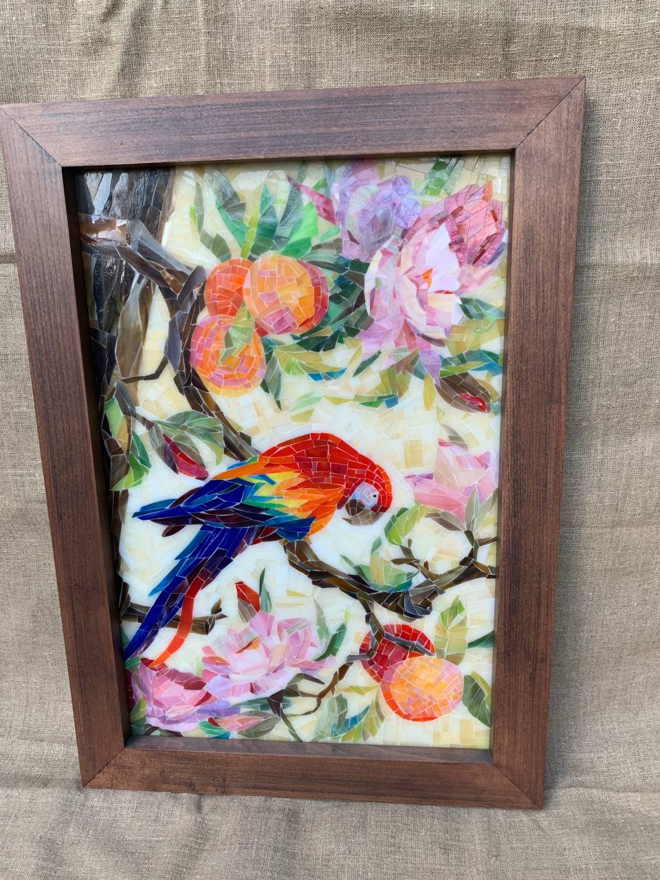 Мозаика в раме — Попугай в саду